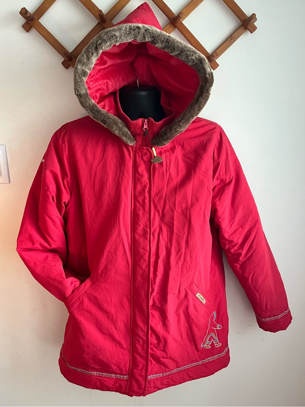 Retro Inuk Parka with Inuvik Storytelling Embroidery M